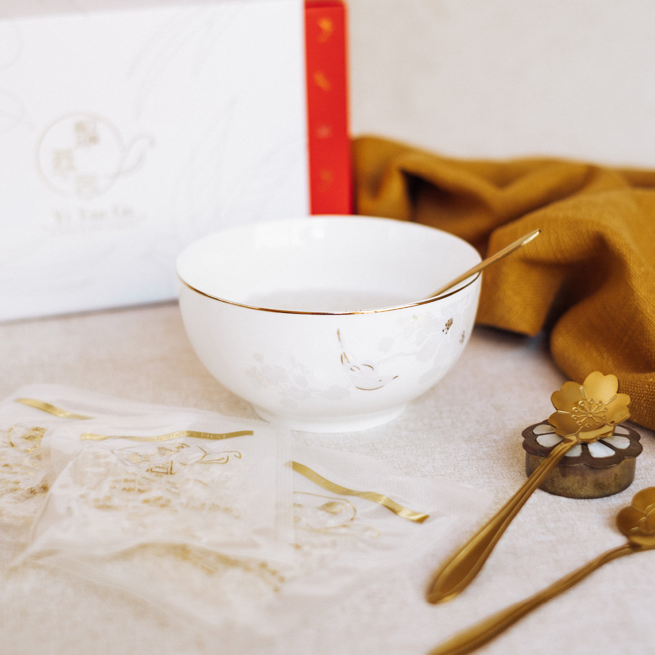 Oriental Radiant Gift Set